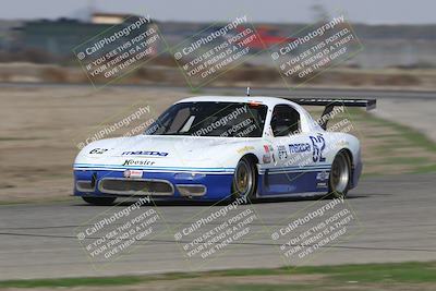 media/Oct-25-2025-CalClub SCCA (Sat) [[34c778dfbe]]/Group 2/Qualifying/